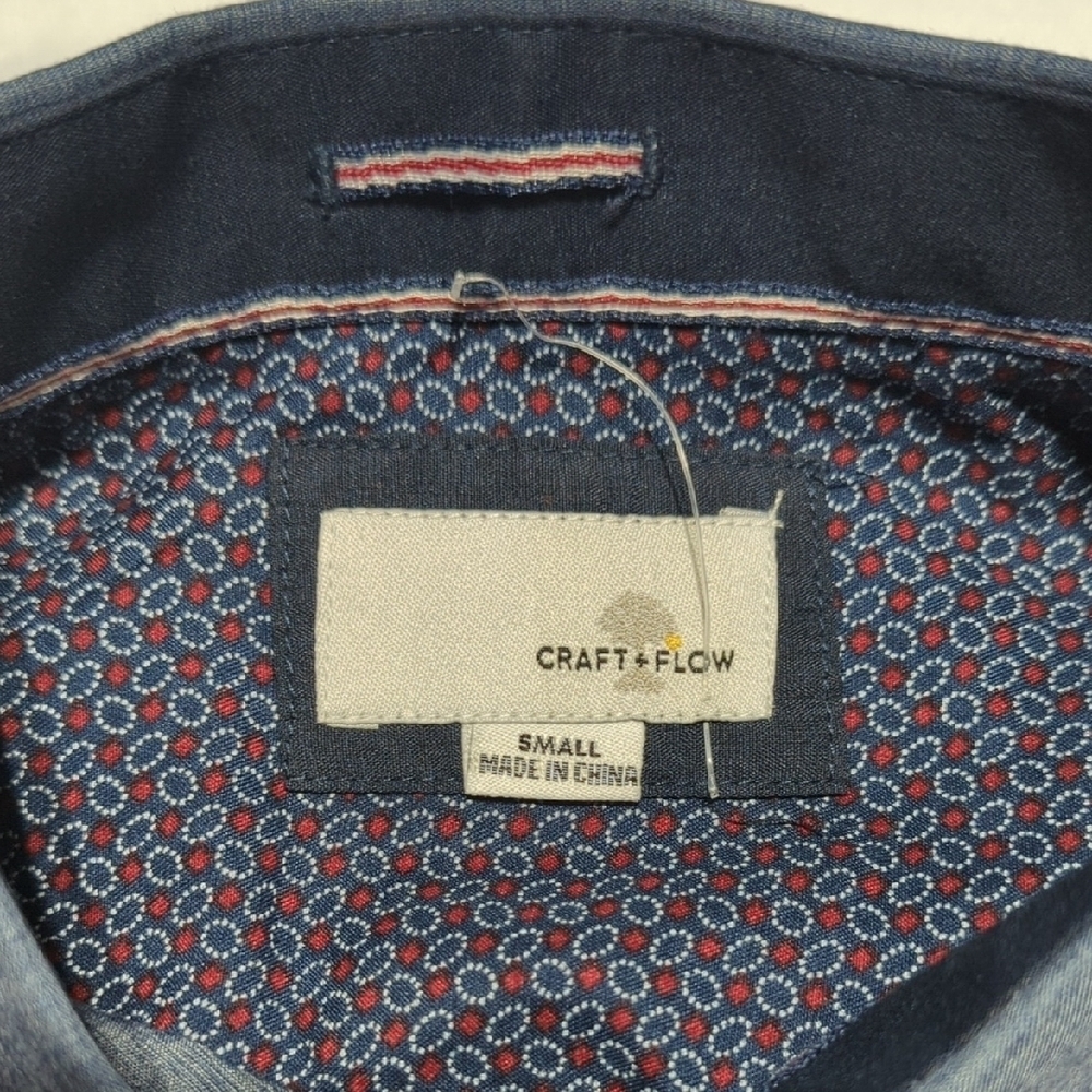 Elegant Denim Blue Casual Shirt for Men - Picture 8 of 13